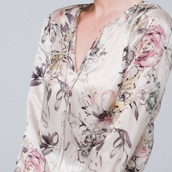 NWT WHBM silk Women's top. Size S - Picture 4 of 6